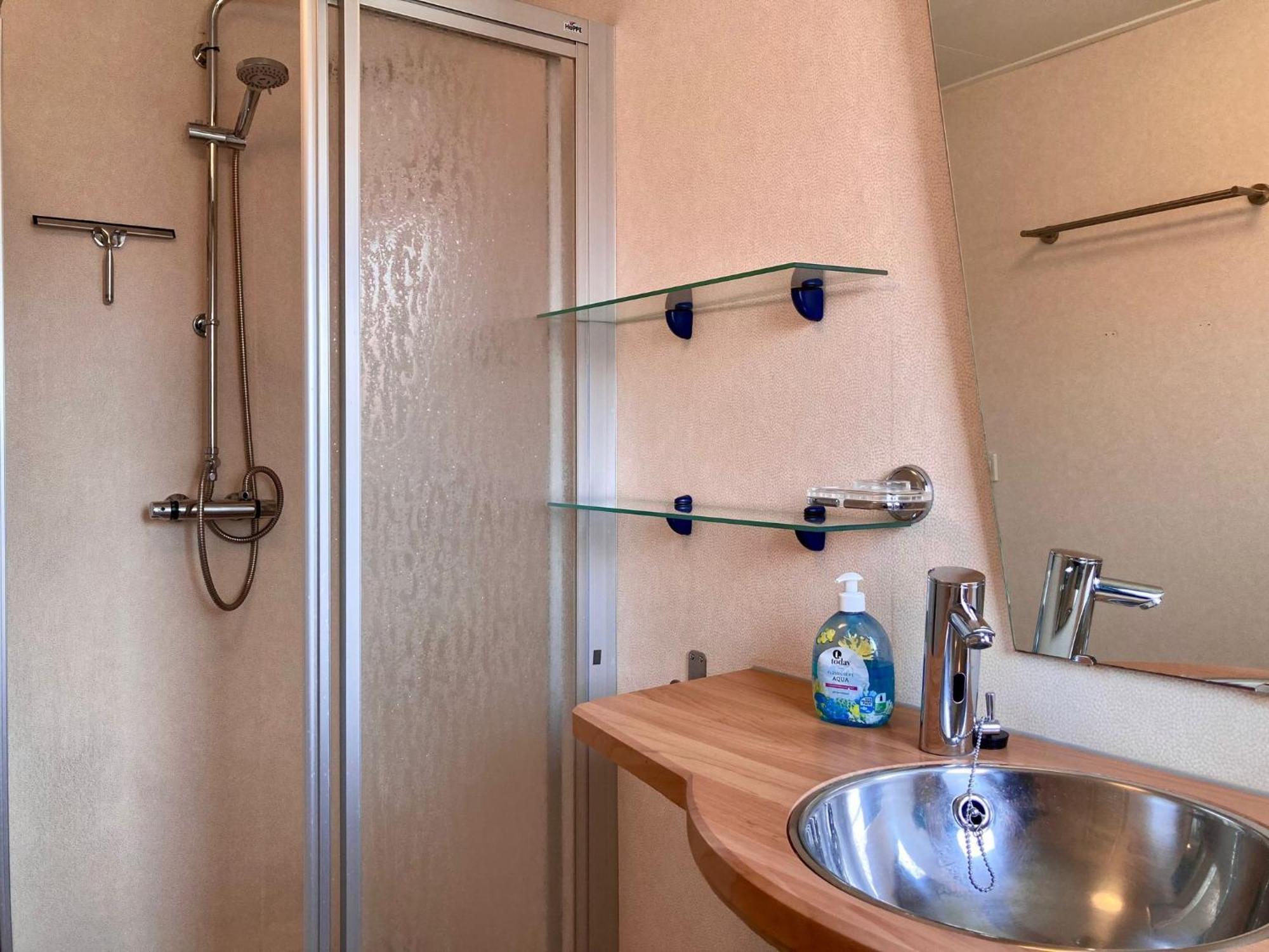 Lakeview 6 Pers Holiday Home Aurora With Fenced Garden, Whirlpool And Sauna Anjum Exterior foto